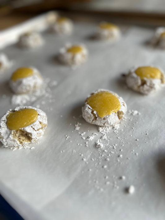 Earl Grey Lemon Curd Amaretti Cookies